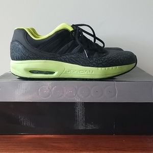 Jordan CMFT 11 Viz Air Size 10